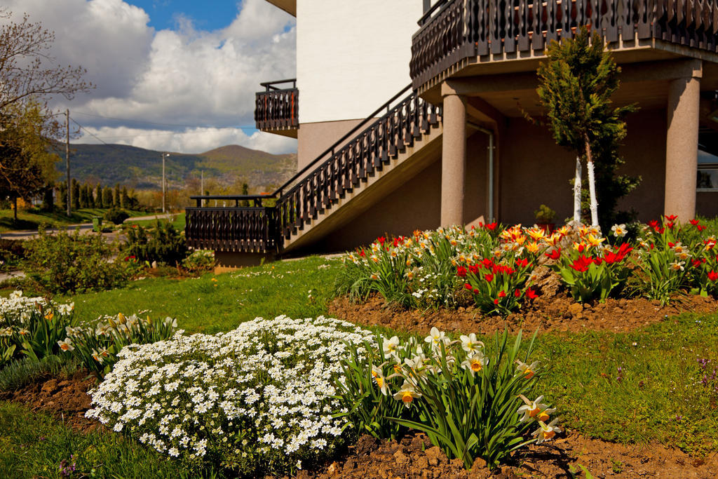 Apartments Tratincica Селиште-Дрежничко Экстерьер фото